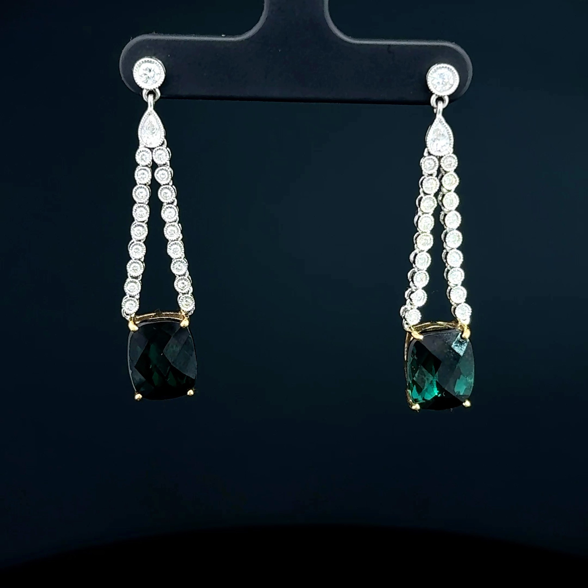 Emerald Drop Earring